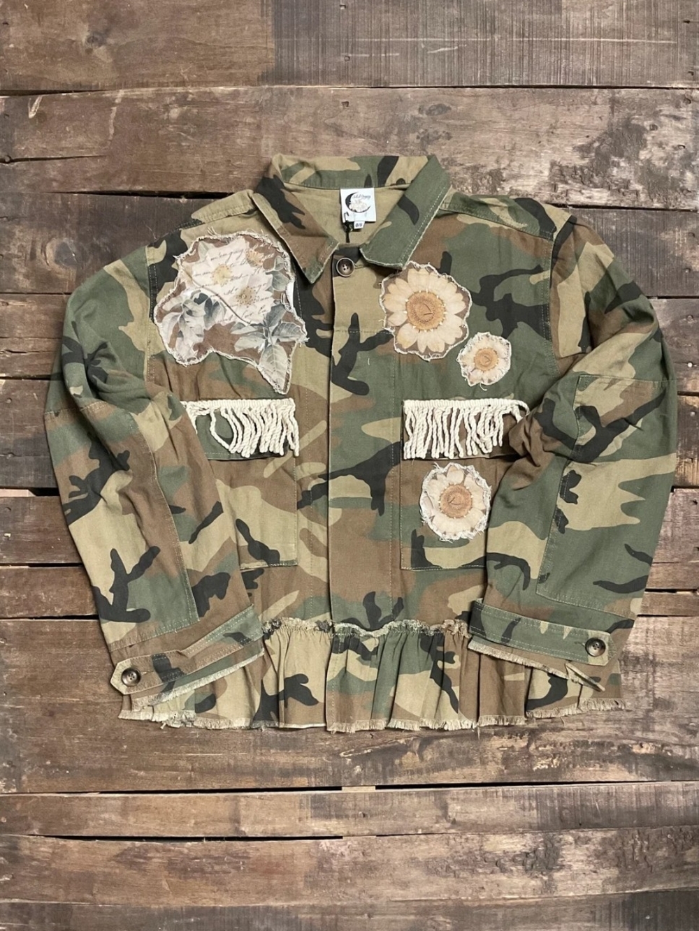 🔥BRAND NEW Wayward Soul Jacket, Jaded Gypsy,Camo Cargo Cropped W/Cream Lace Hem